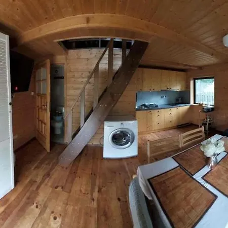 Goralska W Borkowie بيت للعطل